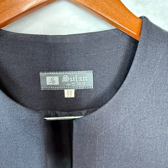 Sujan Black Blazer Jacket
US Women’s M size 10 - Picture 8 of 9